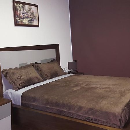 Mimino Apartment Deluxe First Line Batumi Quarto foto