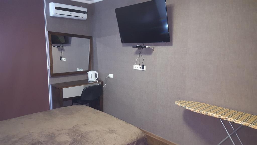 Mimino Apartment Deluxe First Line Batumi Quarto foto